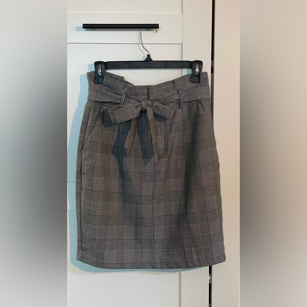 NWOT Vero Moda - Cantagallo | Belted High-Waisted Plaid Paper bag Style Skirt